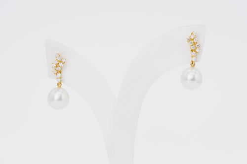 18CT White Gold - ANNALISE Diamond Pearl Drop Earrings